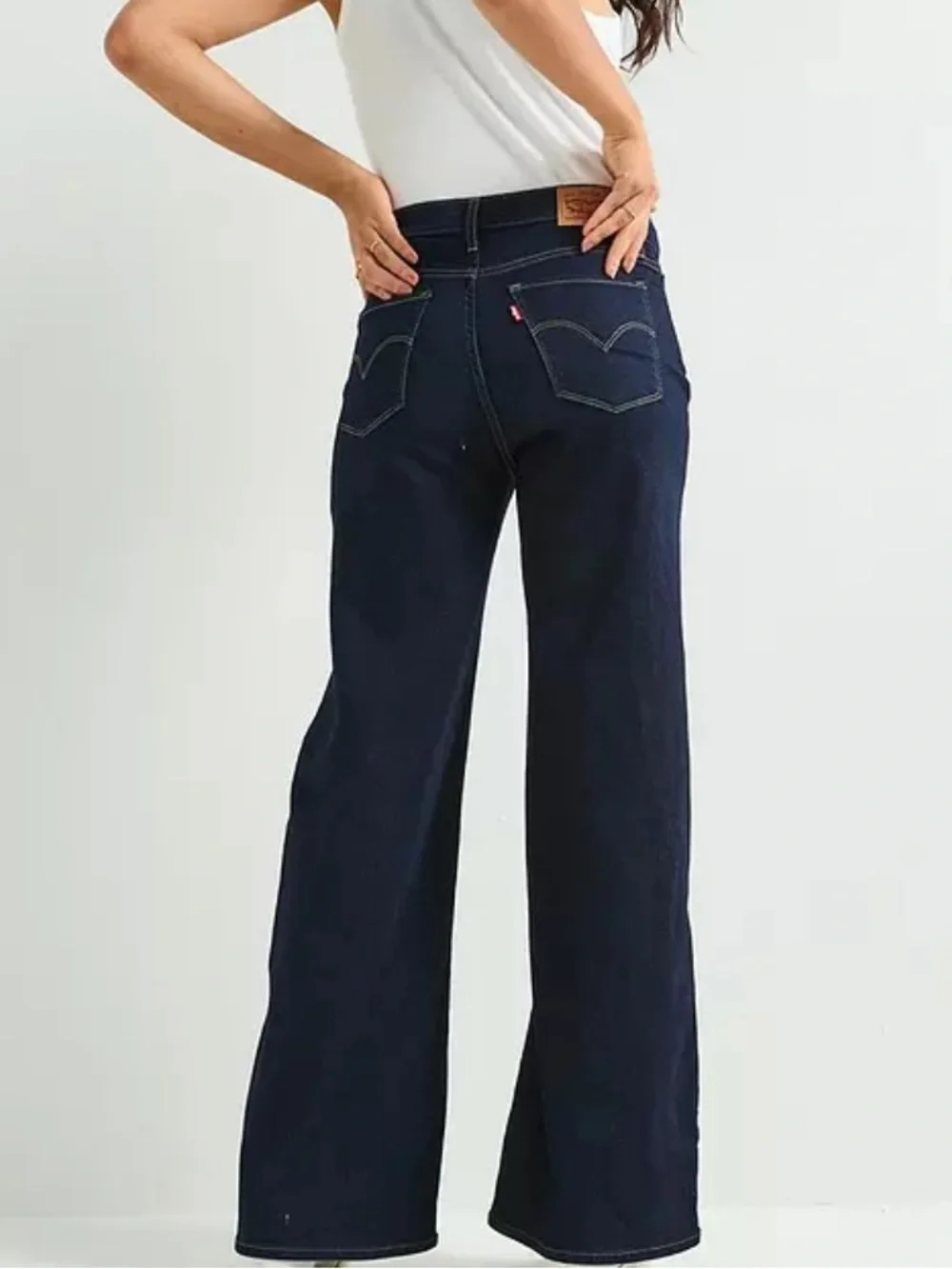 Levi’s 318 Shaping Wide Leg Jeans NWT Dark Wash High Rise Size 30x30 - Picture 2 of 8